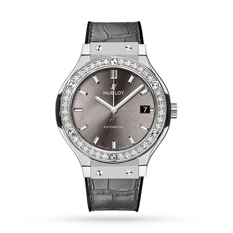 hublot classic fusion 42mm racing grey